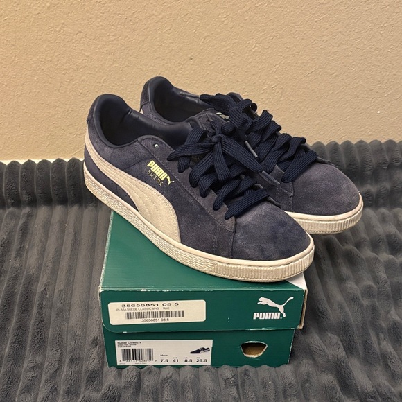 Puma Classic Suede Sneakers in Dark Blue and Off-White - Picture 1 of 4